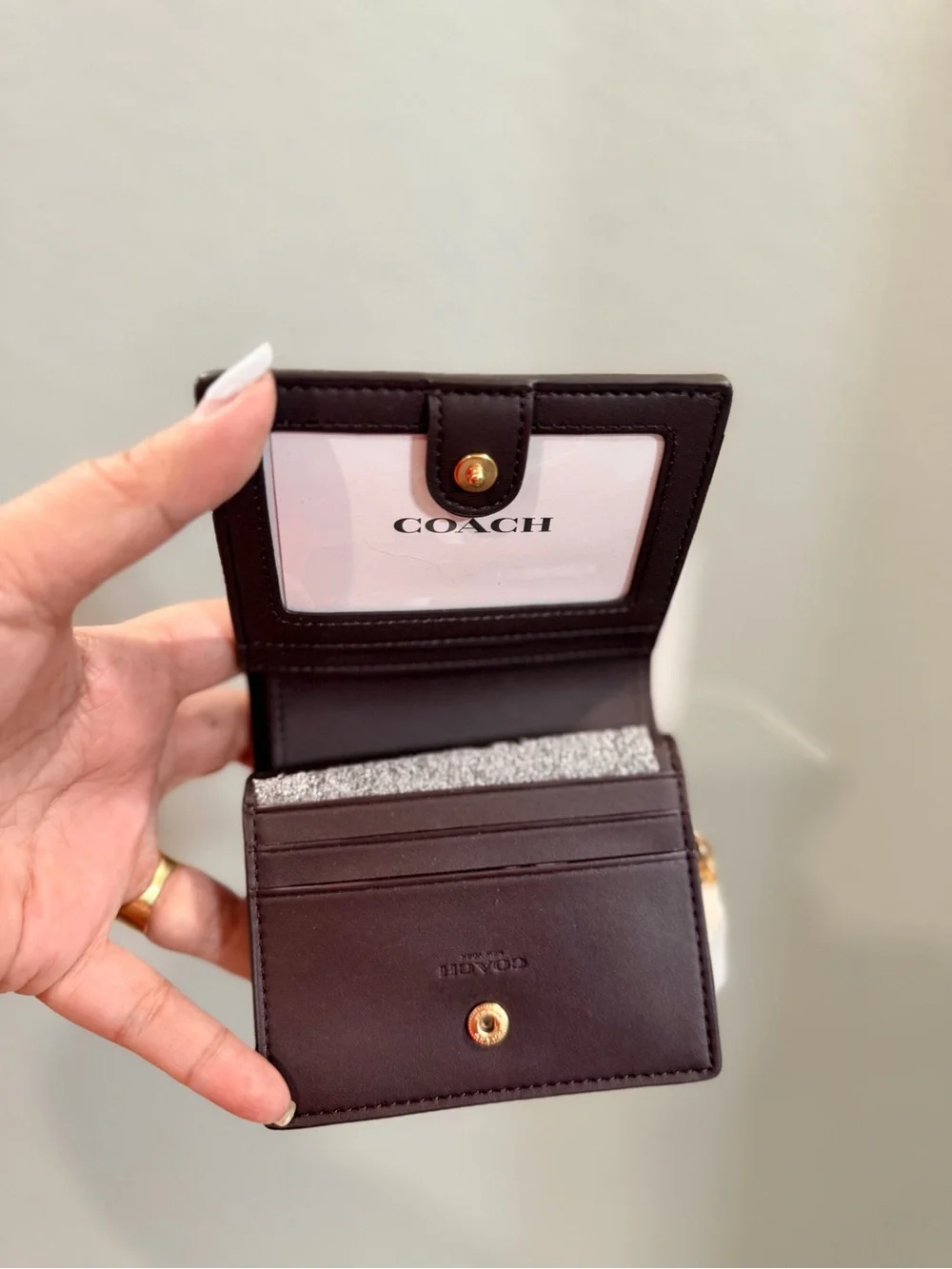 Coach new tag